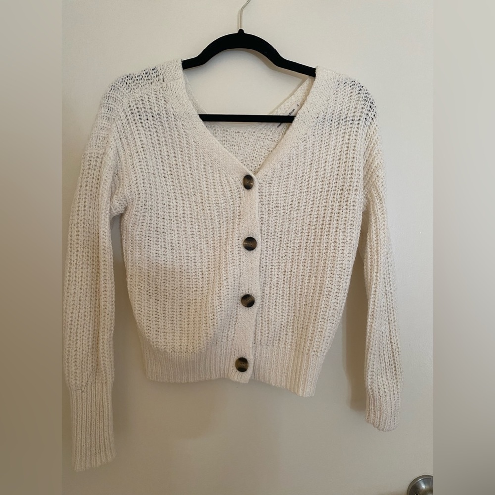 Moon & Madison knit cardigan